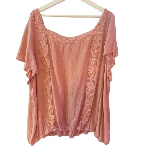 Torrid size 5 =5XL pink shirt sleeve laced gathered bottom - Picture 4 of 5